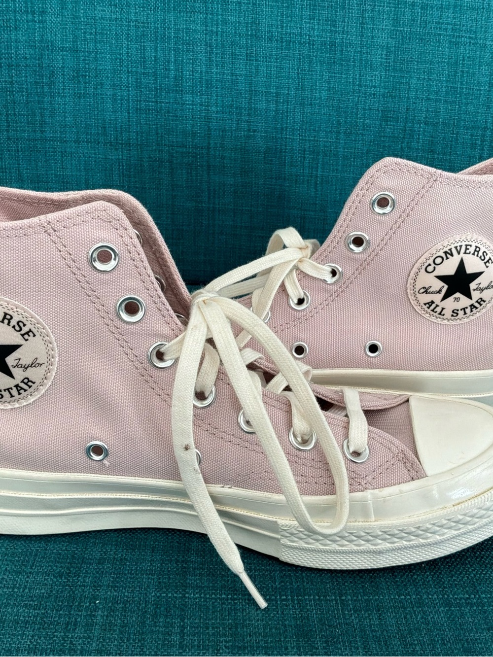 Women’s Size 7 Pink CONVERSE Chuck 70 Pearls & Studs Hi Top Sneakers A12511C